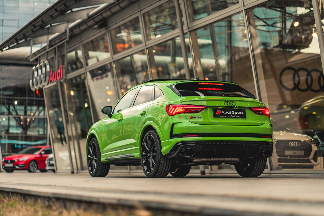AUDI RSQ3