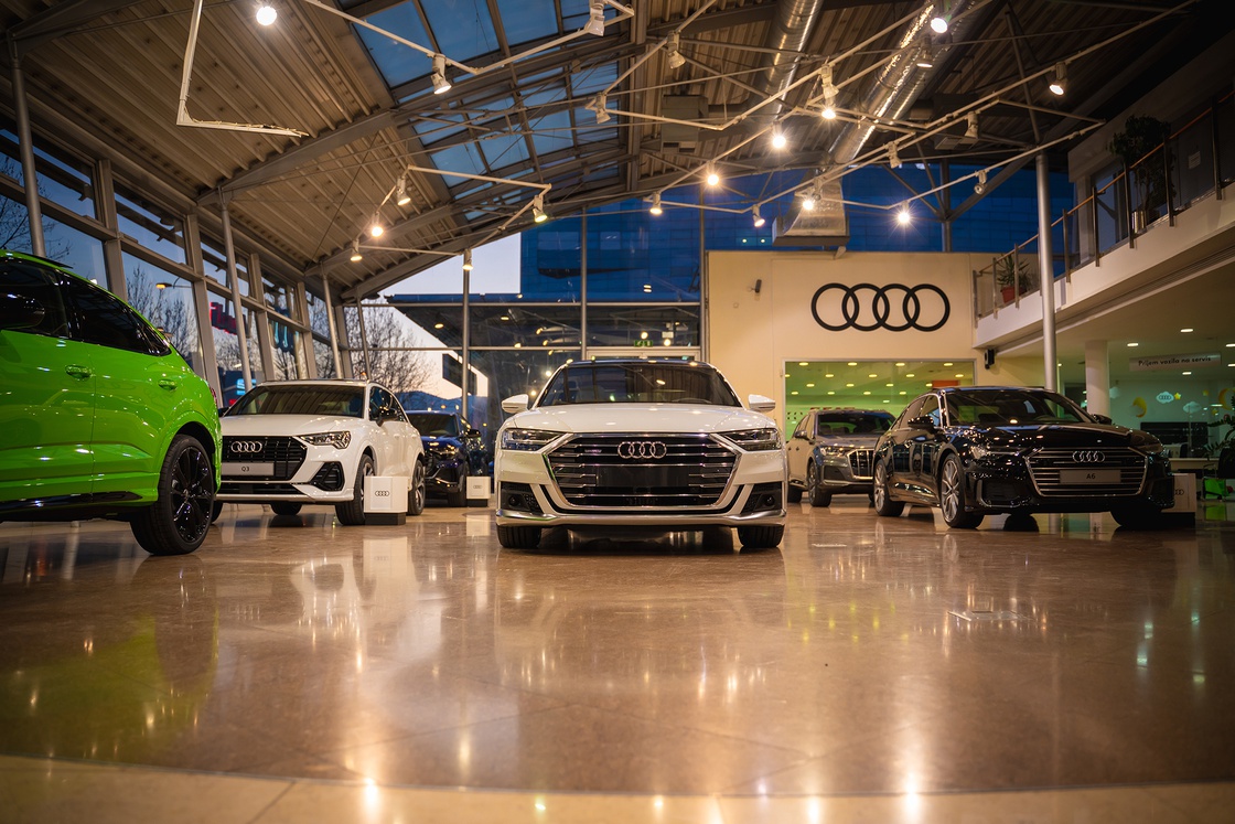 AUDI salon unutrašnjost