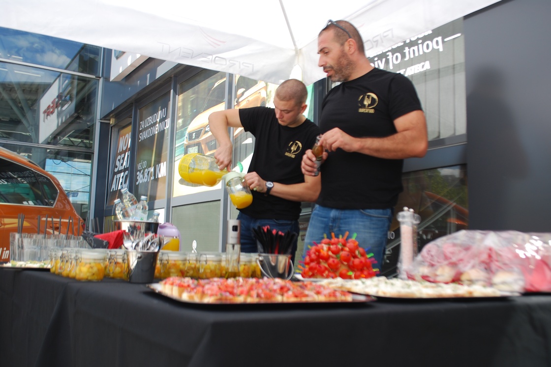 Tiki Superfood- cetering